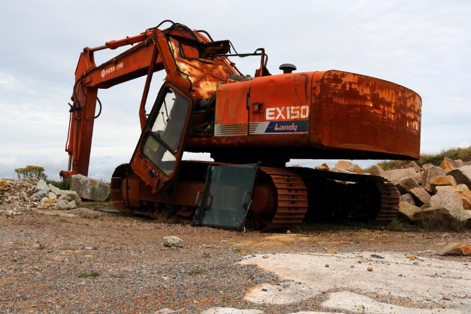 Backhoe bucket site machine