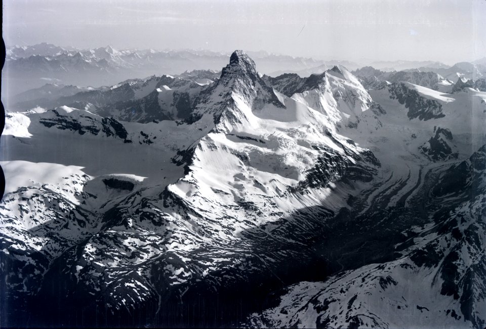 ETH-BIB-Matterhorn, Dent d'Hérens v. N. O. aus 4500 m-Inlandflüge-LBS MH01-005690