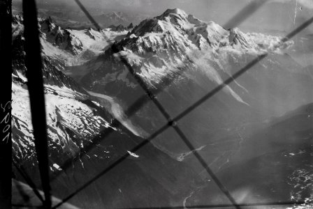 ETH-BIB-Massif du Mont Blanc avec Chamonix et la Mer de Glace v. N. aus 4500 m-Inlandflüge-LBS MH01-001092