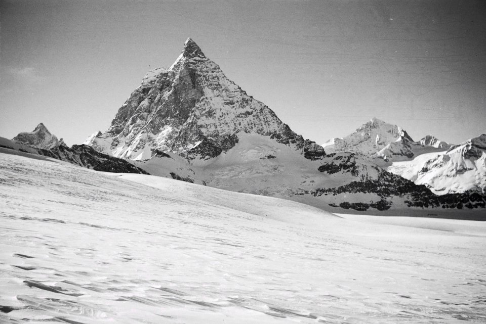 ETH-BIB-Matterhorn, Dent Blanche, General Milch-Inlandflüge-LBS MH05-60-40