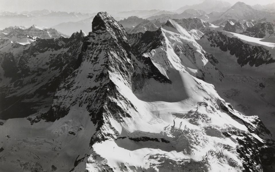 ETH-BIB-Matterhorn, Dent d'Hérens, Mont Blanc v. O. aus 4500 m-Inlandflüge-LBS MH01-005683