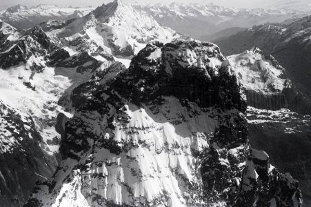 ETH-BIB-Matterhorn, Weisshorn im Hintergrund-Inlandflüge-LBS MH05-16-06