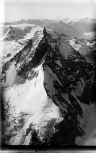ETH-BIB-Matterhorn, Val de Challant v. N. W. aus 5000 m-Inlandflüge-LBS MH01-002008