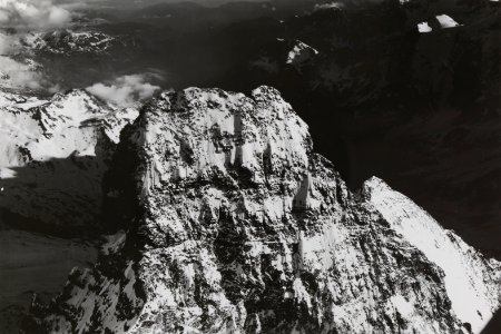 ETH-BIB-Matterhorngipfel v. N. aus 4500 m-Inlandflüge-LBS MH01-005678