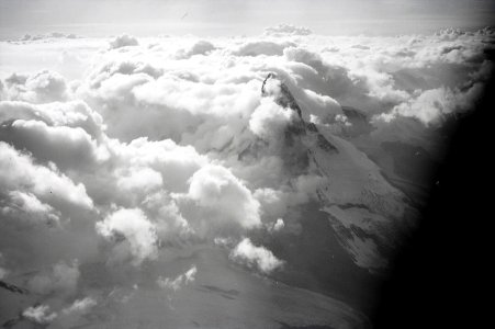 ETH-BIB-Matterhorn-Inlandflüge-LBS MH05-18-08