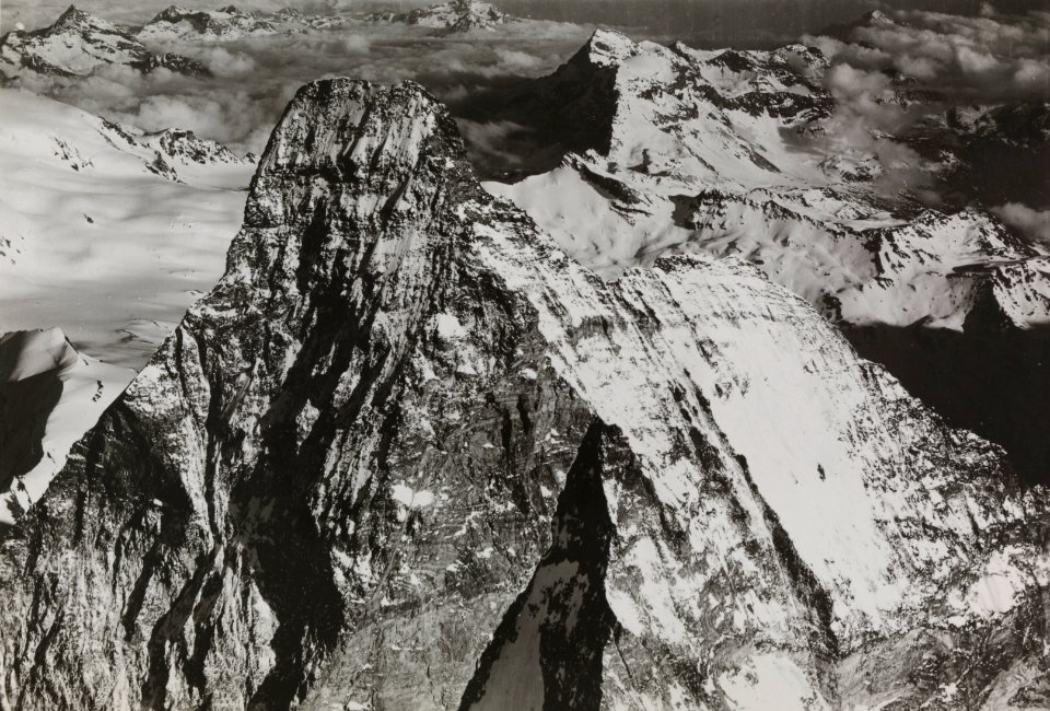 ETH-BIB-Matterhorngipfel v. N. W. aus 4500 m-Inlandflüge-LBS MH01-005676