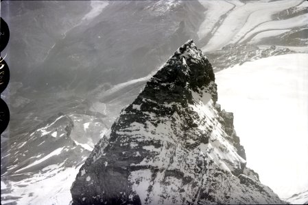 ETH-BIB-Matterhorngipfel v. S. aus 4800 m-Inlandflüge-LBS MH01-006206