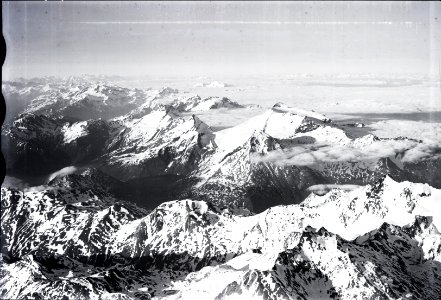 ETH-BIB-Mattwaldhorn, Simplonpass, Monte Leone, Wasenhorn v. S. W. aus 4300 m-Inlandflüge-LBS MH01-005696