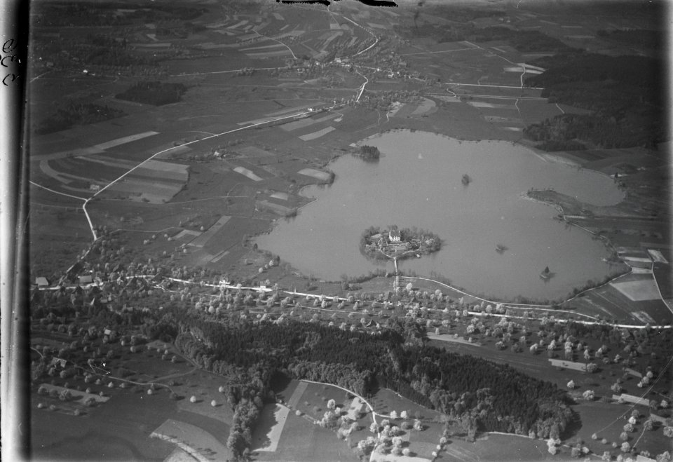 ETH-BIB-Mauensee, Kaltbach v. S. aus 800 m-Inlandflüge-LBS MH01-000536