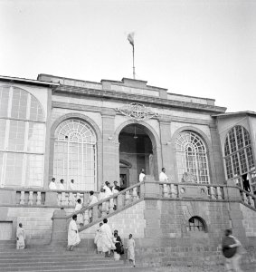 ETH-BIB-Mausoleum des Kaisers Menelik I.-Abessinienflug 1934-LBS MH02-22-0324