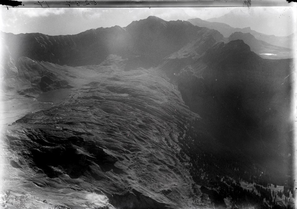 ETH-BIB-Melchsee-Frutt, Hochstollen, Brüninghaupt v. O. aus 2600 m-Inlandflüge-LBS MH01-005287