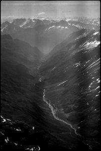 ETH-BIB-Meiental, Rienzenstock, Diederberge, Medelserberge v. N. W. aus 3300 m-Inlandflüge-LBS MH01-006240