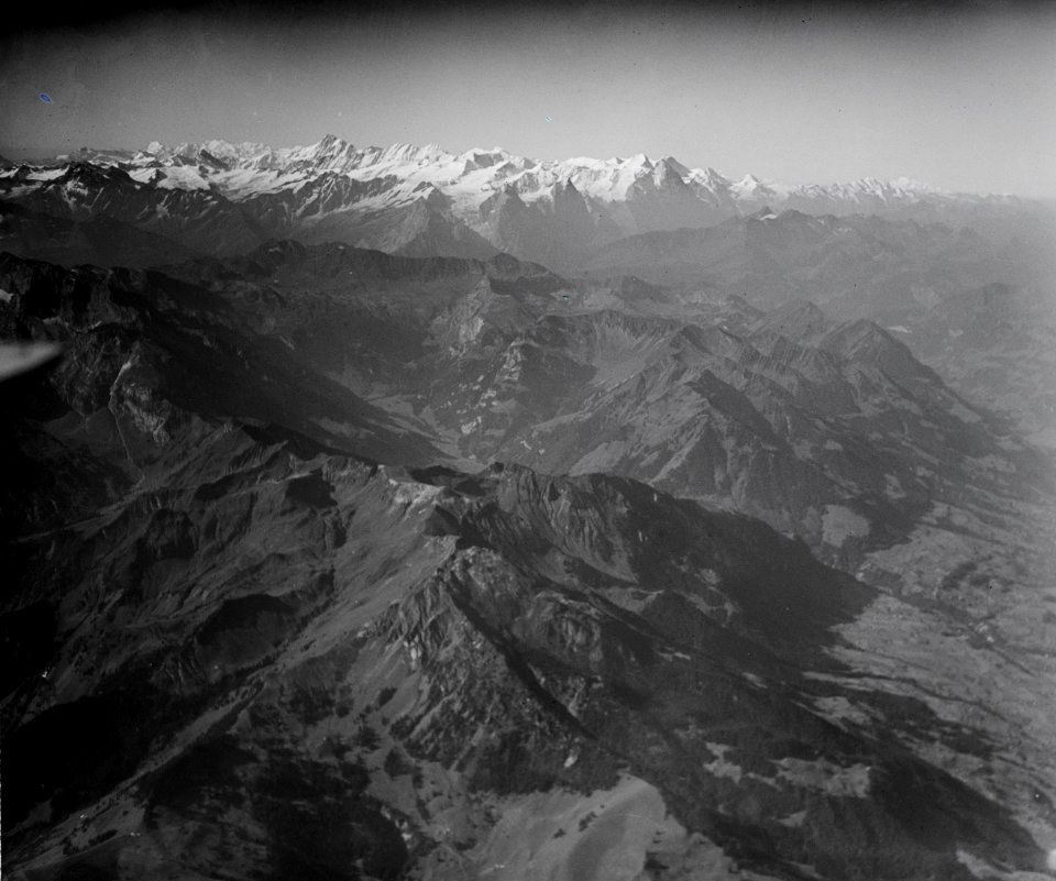 ETH-BIB-Melchtal Berge, Berneralpen v. N. aus 3000 m-Inlandflüge-LBS MH01-000335
