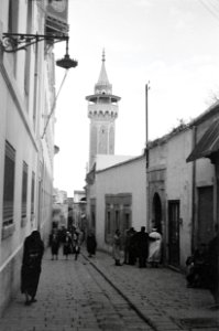 ETH-BIB-Minarett in Tunis-Nordafrikaflug 1932-LBS MH02-13-0038 photo