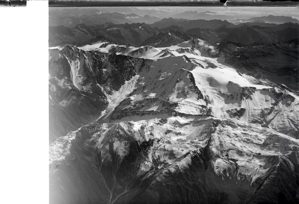 ETH-BIB-Mittaghorn, Hohsandhorn, Ofenhorn v. N. W. aus 4000 m-Inlandflüge-LBS MH01-005510