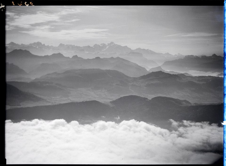 ETH-BIB-Mont Blanc Kette vom Genfersee aus 2000 m-Inlandflüge-LBS MH01-006321