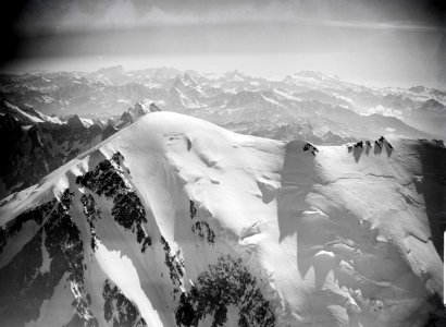 ETH-BIB-Mont Blanc Gipfel, Walliseralpen v. W. aus 5000 m-Inlandflüge-LBS MH01-006452