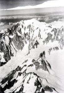 ETH-BIB-Mont Blanc, Col du Géant, Glacier de la Brenva v. O. aus 4900 m-Inlandflüge-LBS MH01-005783