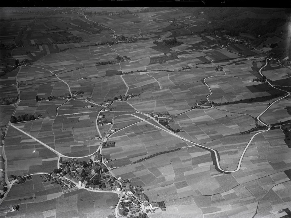 ETH-BIB-Mont-sur-Rolle, Bugnaux, Tartegnin v. N. O. aus 300 m-Inlandflüge-LBS MH01-006083