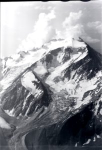 ETH-BIB-Mont Vélan, Glacier du Tzeudet v. N. aus 4800 m-Inlandflüge-LBS MH01-005787