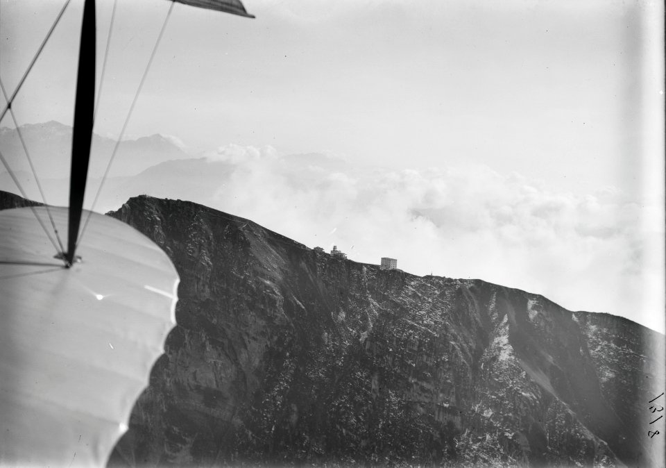 ETH-BIB-Monte Generoso, Albergo v. W. aus 1800 m-Inlandflüge-LBS MH01-001318