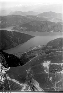 ETH-BIB-Monte Generoso, Melano, Morconte, Melide, Ponte Tresa, Monte Rosa aus 2000 m-Inlandflüge-LBS MH01-002063