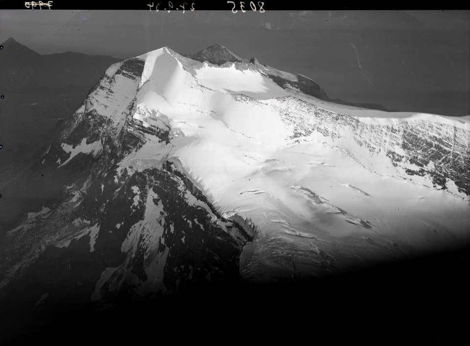 ETH-BIB-Monte Leone, Chaltwassergletscher v. N. aus 4000 m-Inlandflüge-LBS MH01-008035