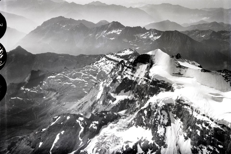 ETH-BIB-Monte Leone, Wammischhörner, Valle d'Ossola v. N. aus 3900 m-Inlandflüge-LBS MH01-006196