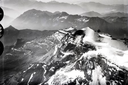 ETH-BIB-Monte Leone, Wammischhörner, Valle d'Ossola v. N. aus 3900 m-Inlandflüge-LBS MH01-006196