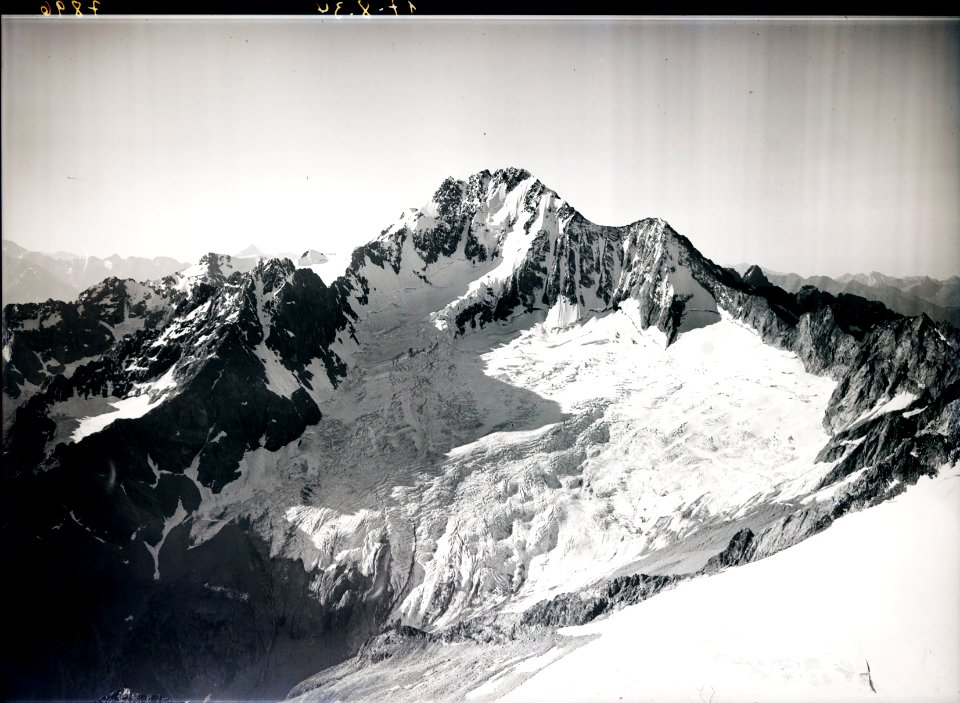 ETH-BIB-Monte Disgrazia v. N. aus 4000 m-Inlandflüge-LBS MH01-007896