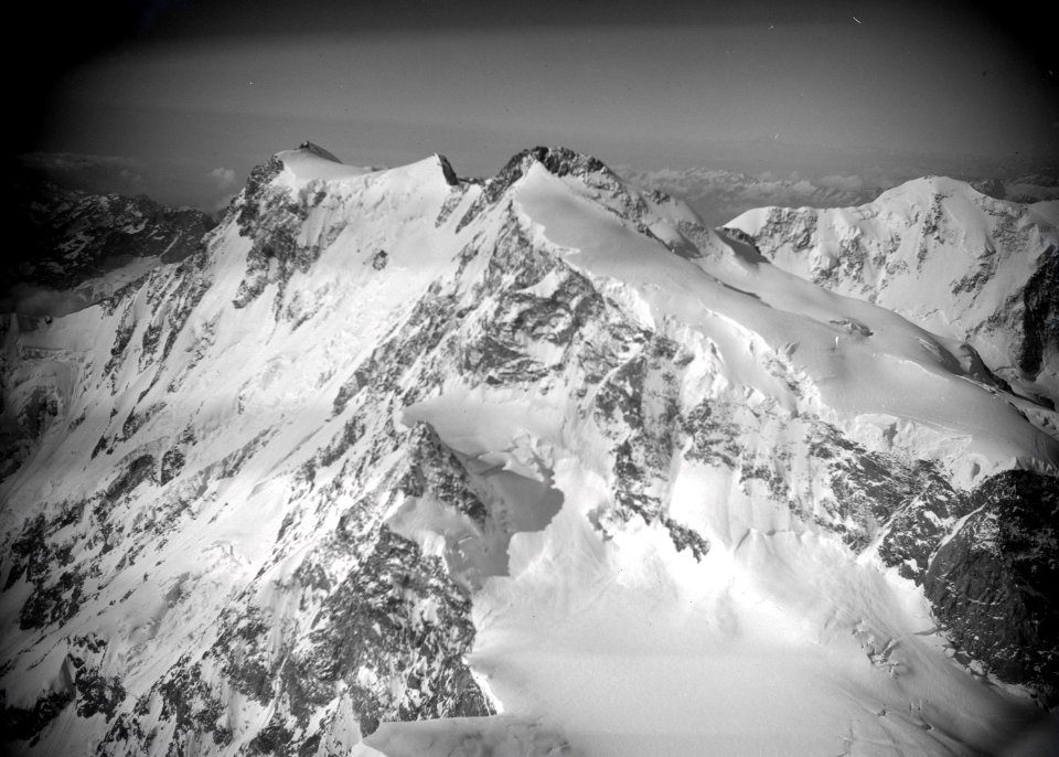 ETH-BIB-Monte Rosa, Ostwand aus 4600 m-Inlandflüge-LBS MH01-006466