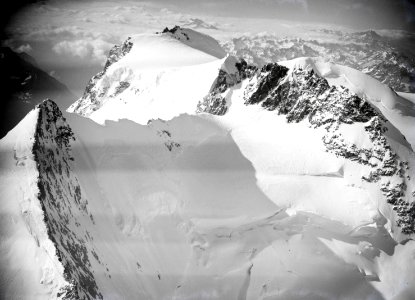 ETH-BIB-Monte Rosa, Nordend, Dufourspitze v. N. W. aus 5000 m-Inlandflüge-LBS MH01-006482