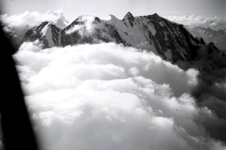 ETH-BIB-Monte Rosa- Signalkuppe, Zumsteinspitze, Dufourspitze, Jägerhorn-Inlandflüge-LBS MH05-18-23