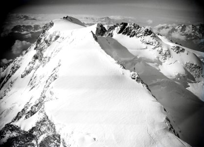 ETH-BIB-Monte Rosa v. N. aus 4800 m-Inlandflüge-LBS MH01-006467