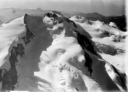 ETH-BIB-Monte Rosa, Grenzgletscher v. N. W. aus 5000 m-Inlandflüge-LBS MH01-001011