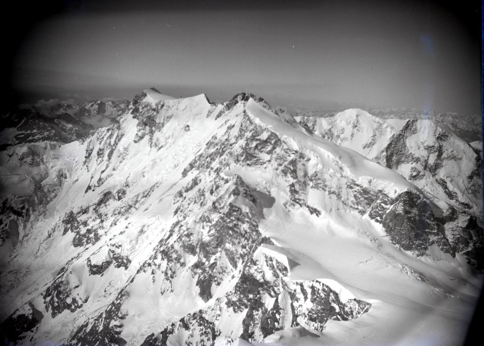 ETH-BIB-Monte Rosa, Ostwand aus 4600 m-Inlandflüge-LBS MH01-006465
