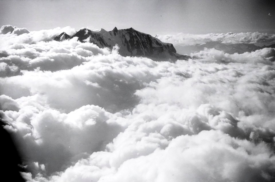 ETH-BIB-Monte Rosa- Signalkuppe, Zumsteinspitze, Dufourspitze, Jägerhorn-Inlandflüge-LBS MH05-18-26