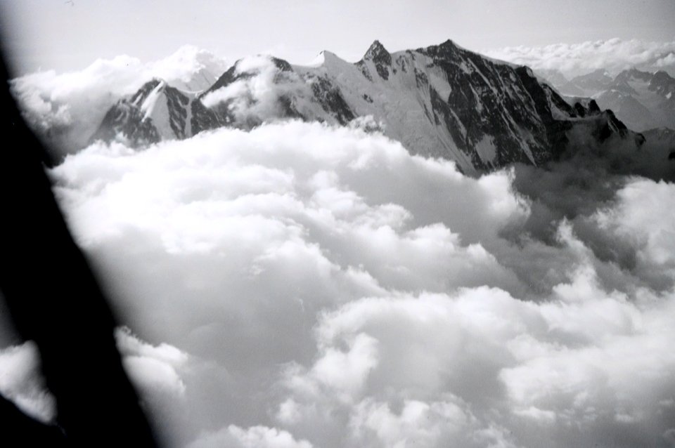 ETH-BIB-Monte Rosa- Signalkuppe, Zumsteinspitze, Dufourspitze, Jägerhorn-Inlandflüge-LBS MH05-18-24