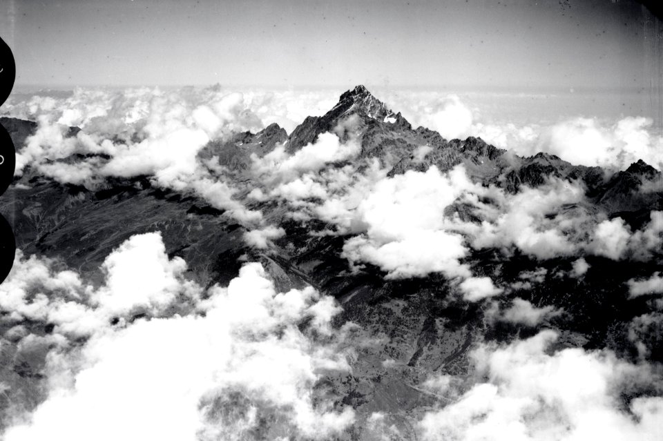 ETH-BIB-Monte Viso von S. aus 3900 m Höhe-Weitere-LBS MH02-06-0015