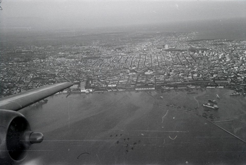 ETH-BIB-Montevideo, gesehen aus HB-ILO-Weitere-LBS MH05-89-21