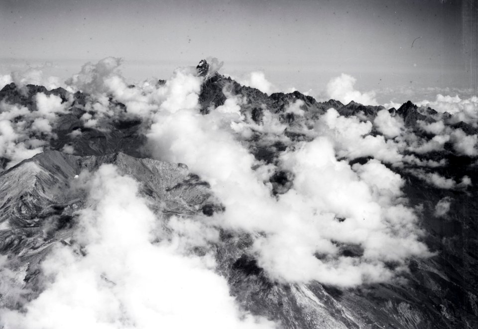 ETH-BIB-Monte Viso von S. aus 3900 m Höhe-Weitere-LBS MH02-06-0013