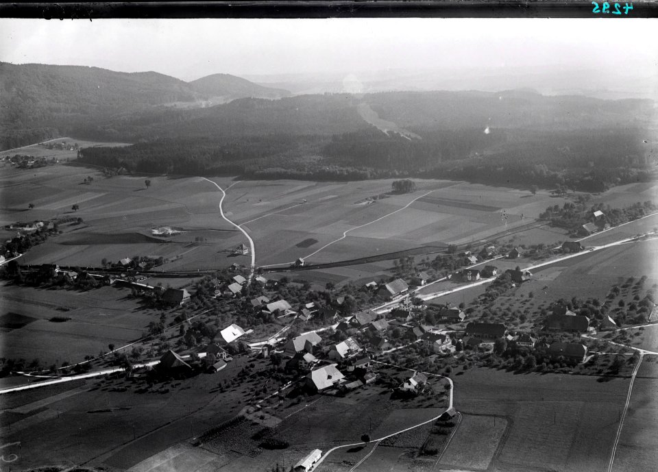 ETH-BIB-Moosseedorf aus 300 m-Inlandflüge-LBS MH01-004295