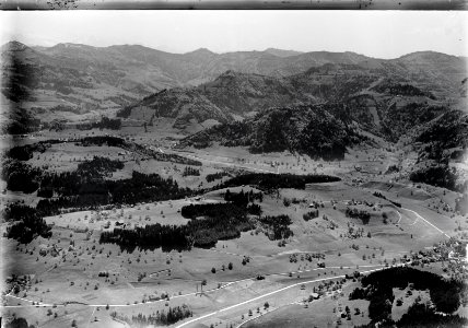 ETH-BIB-Mosnang, Chrüzegg, Schnebelhorn v. N. O. aus 1200 m-Inlandflüge-LBS MH01-005379