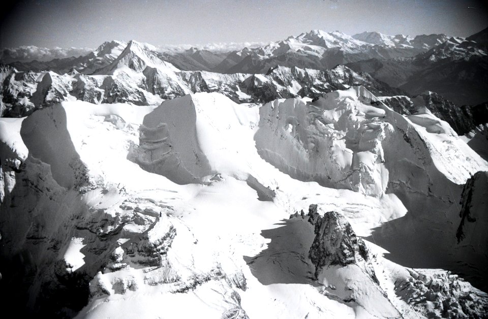 ETH-BIB-Morgenhorn, Wyssi Frau, Blüemlisalphorn, Bietschhorn-Inlandflüge-LBS MH05-15-08
