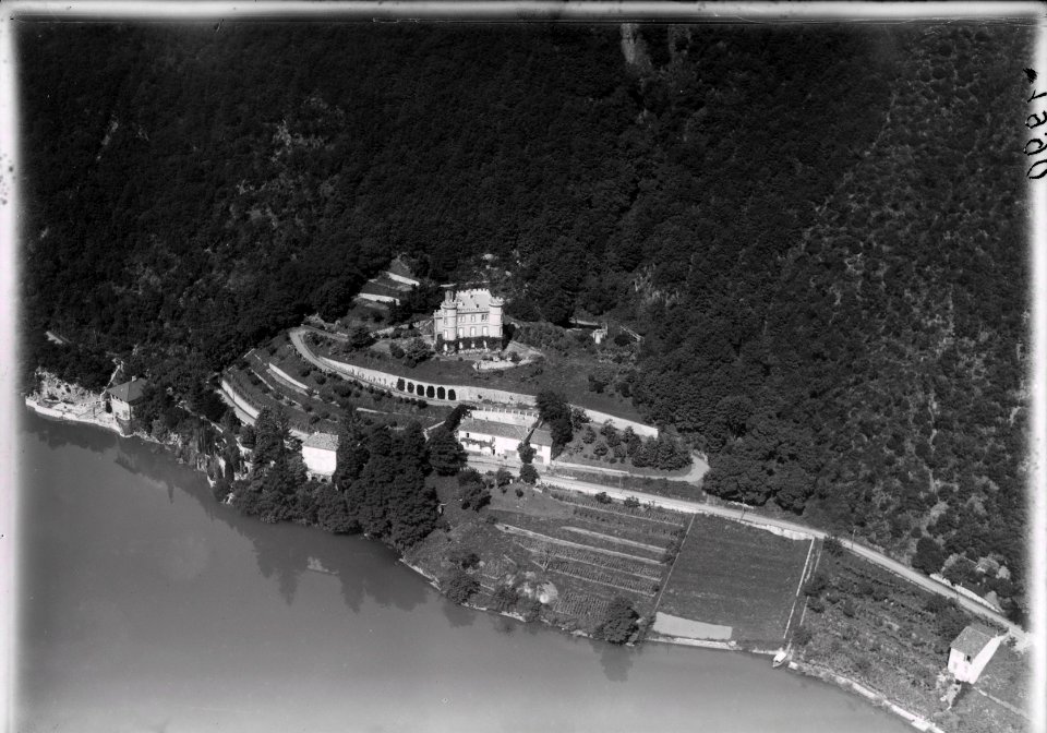 ETH-BIB-Morcote, Schloss Morcote aus 100 m-Inlandflüge-LBS MH01-001990