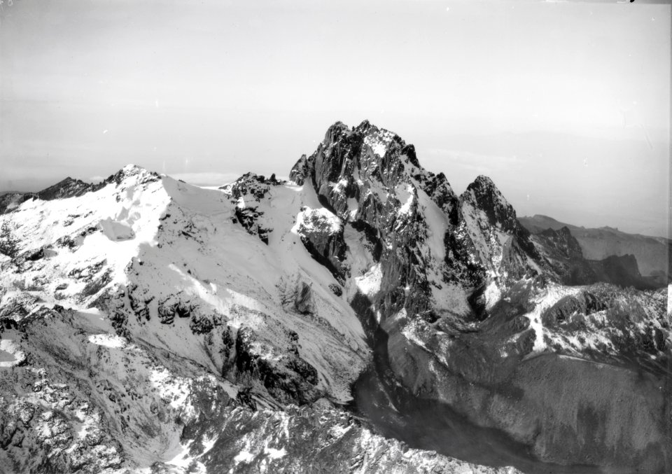 ETH-BIB-Mount Kenya von N. aus 5000 m Höhe-Kilimanjaroflug 1929-30-LBS MH02-07-0087