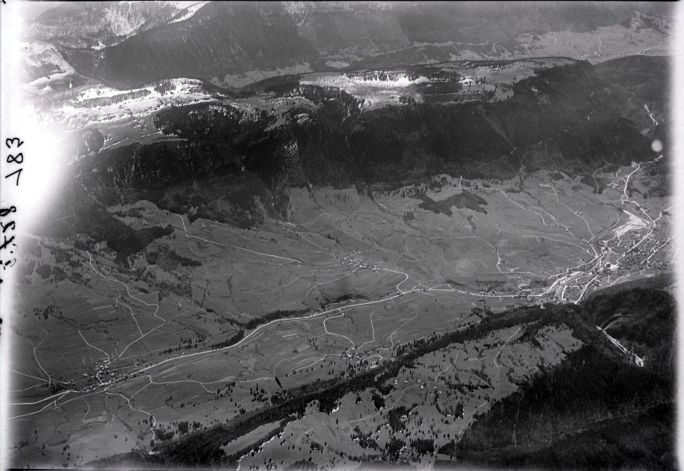 ETH-BIB-Moutier, Belprahon, Eschert, Grandval, Graitery aus 3000 m-Inlandflüge-LBS MH01-002728