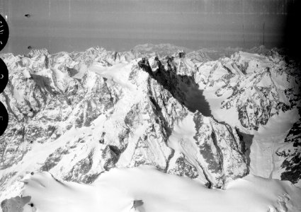 ETH-BIB-Mt. Pelvoux - Ailefroide - Glacier Noir von N.O. aus 4700 m Höhe-Mittelmeerflug 1928-LBS MH02-05-0115