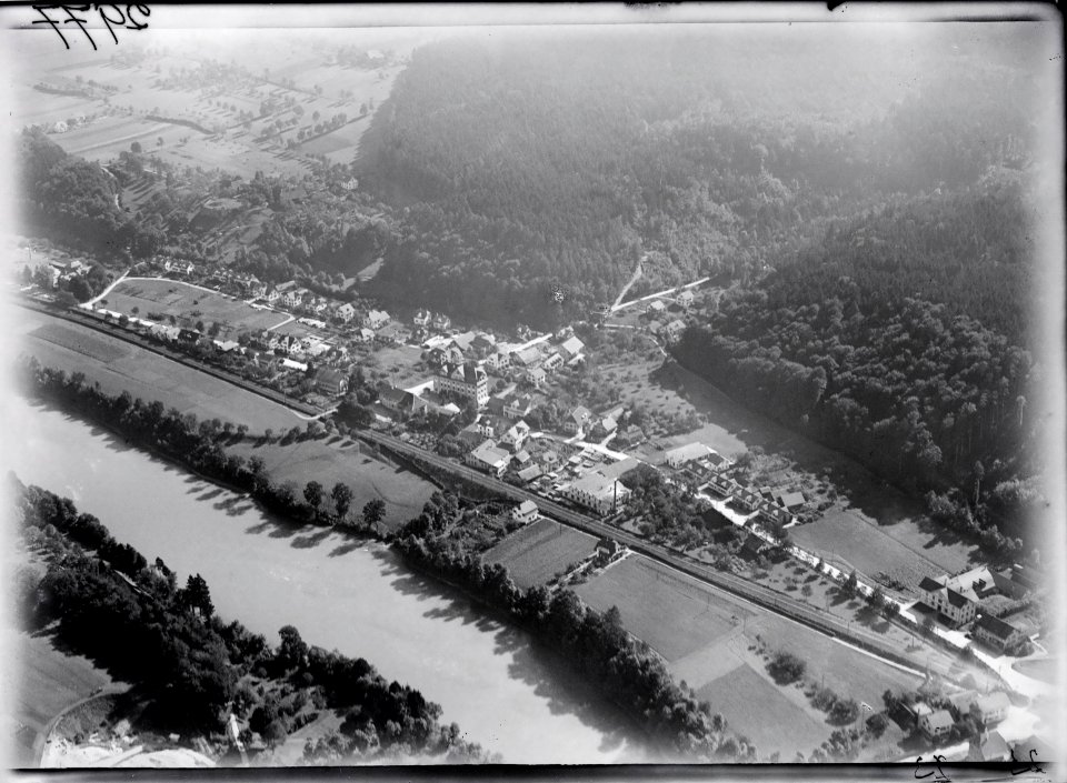 ETH-BIB-Murgenthal v. N. aus 500 m-Inlandflüge-LBS MH01-002977