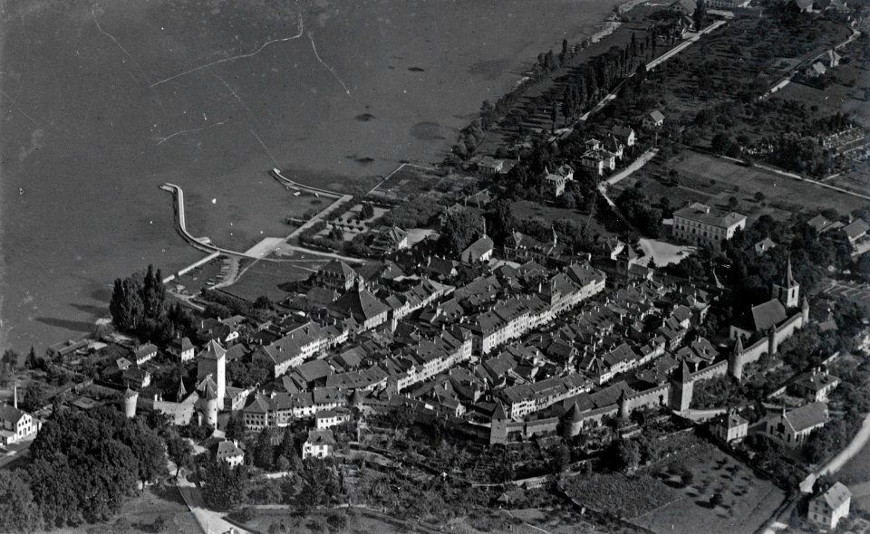 ETH-BIB-Murten aus 500 m-Inlandflüge-LBS MH01-001168